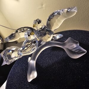 Swarovski Crystal Turtle Doves/with original box